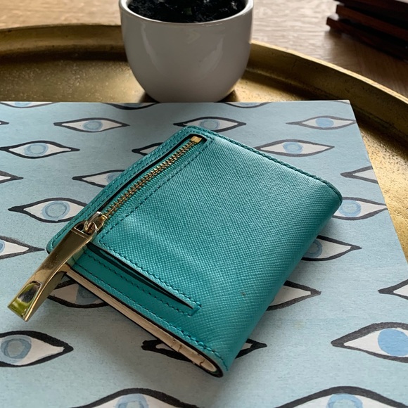 Mini Kate Spade Wallet - Picture 3 of 4